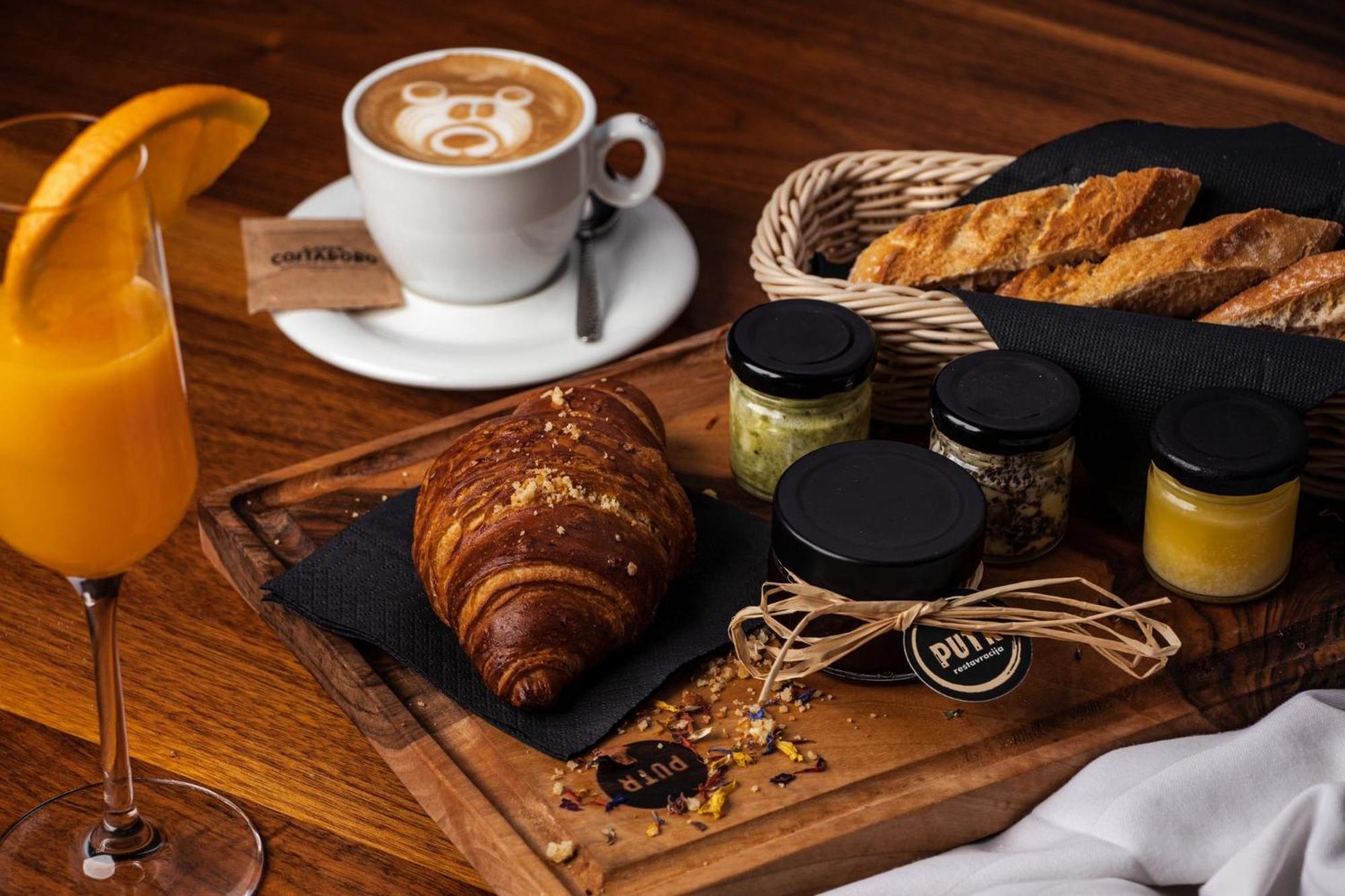 Hisa Putr Bed and Breakfast Trzin Εξωτερικό φωτογραφία